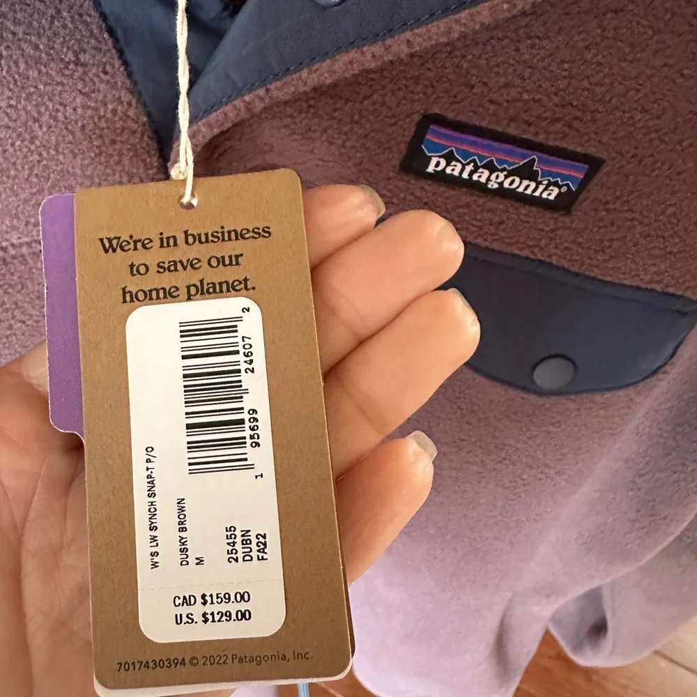 NWT Patagonia size medium fleece - Picture 2 of 3